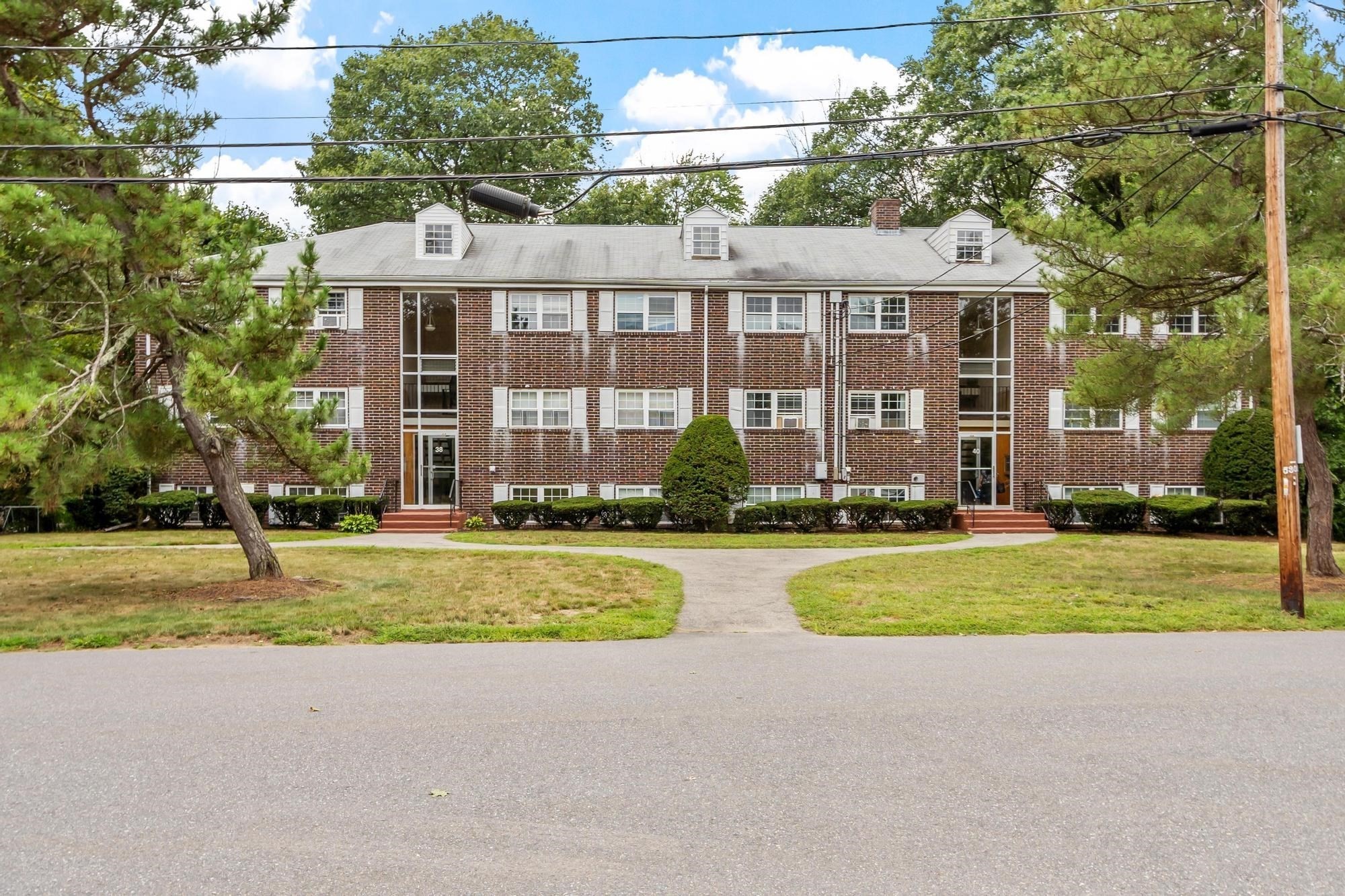 40 Edgelawn  Ave Unit 3, North Andover, MA 01845