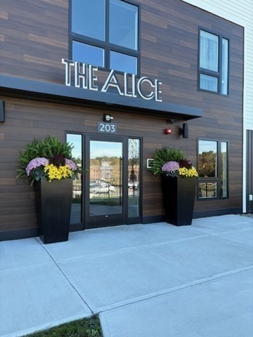 203 Lowell St. Unit 220, Wilmington, MA 01887