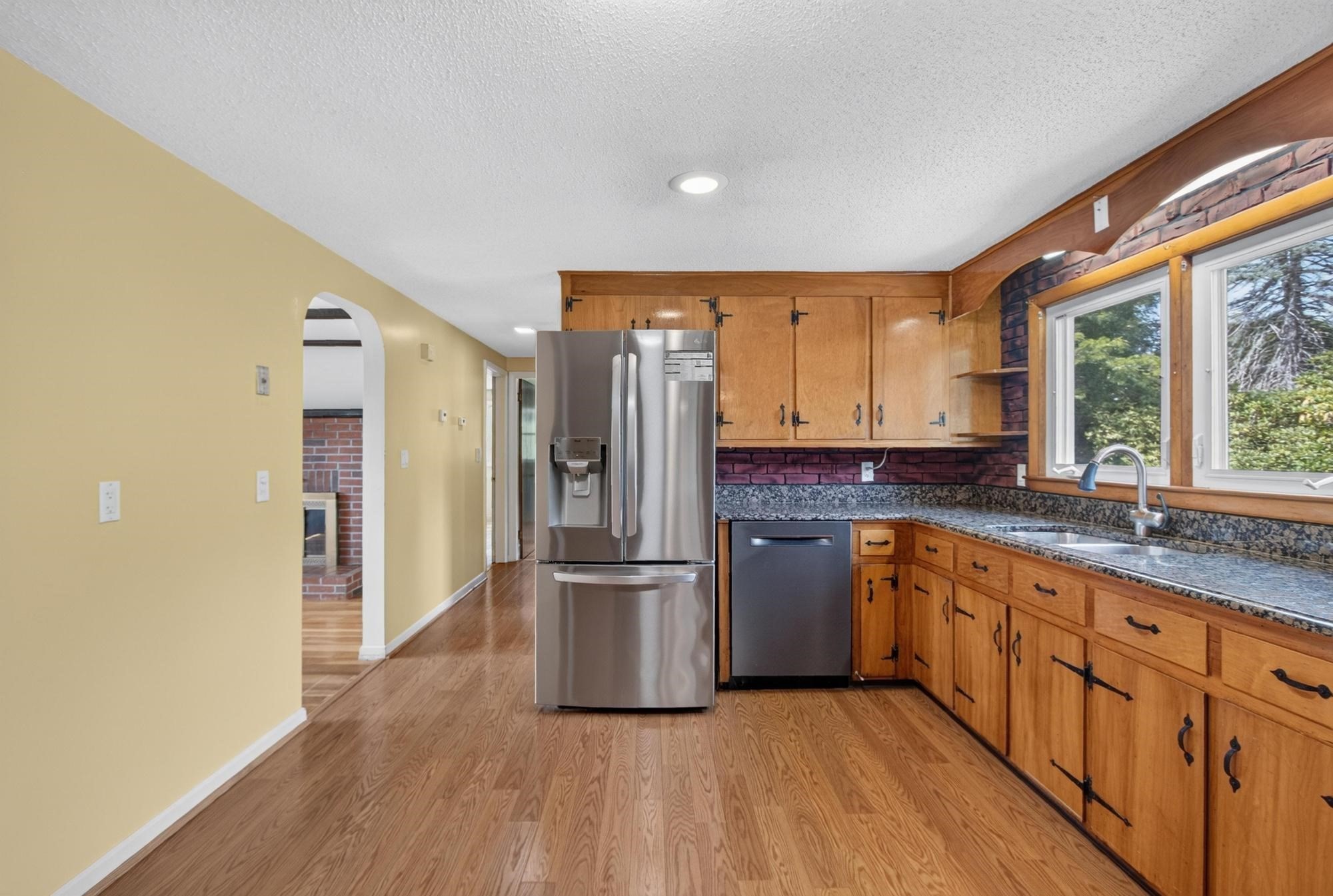 17 Chapel Street, Gardner, MA 01440 - Image 11