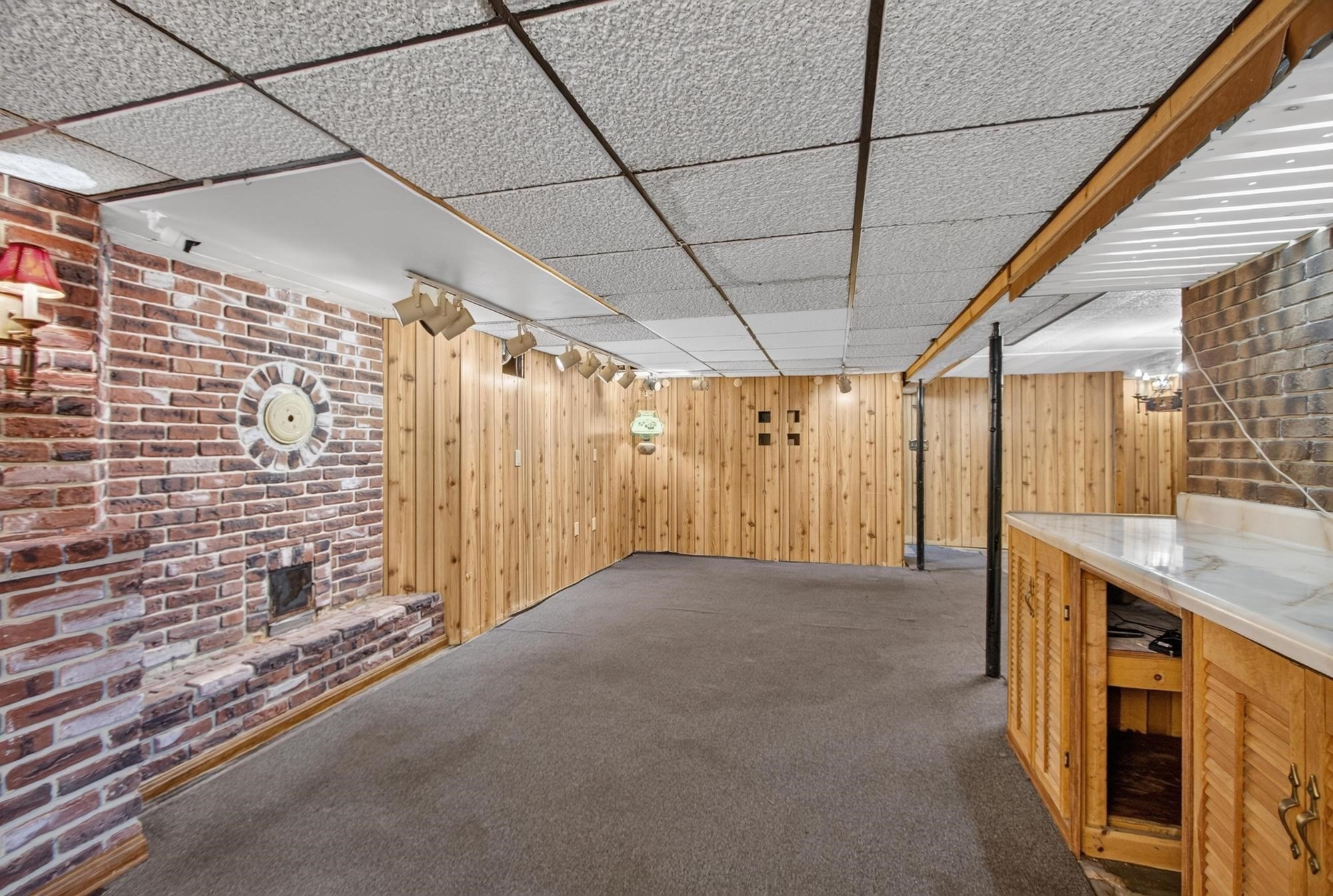 17 Chapel Street, Gardner, MA 01440 - Image 32