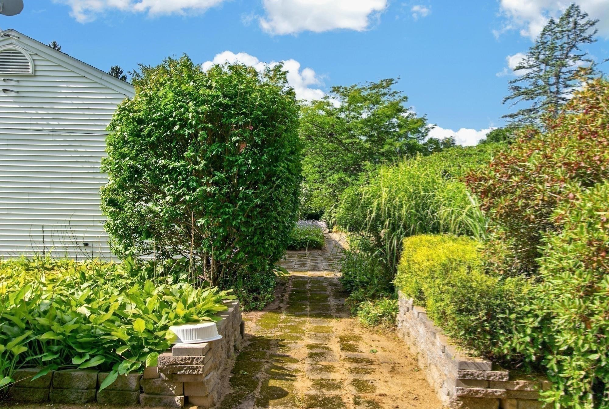 17 Chapel Street, Gardner, MA 01440 - Image 36
