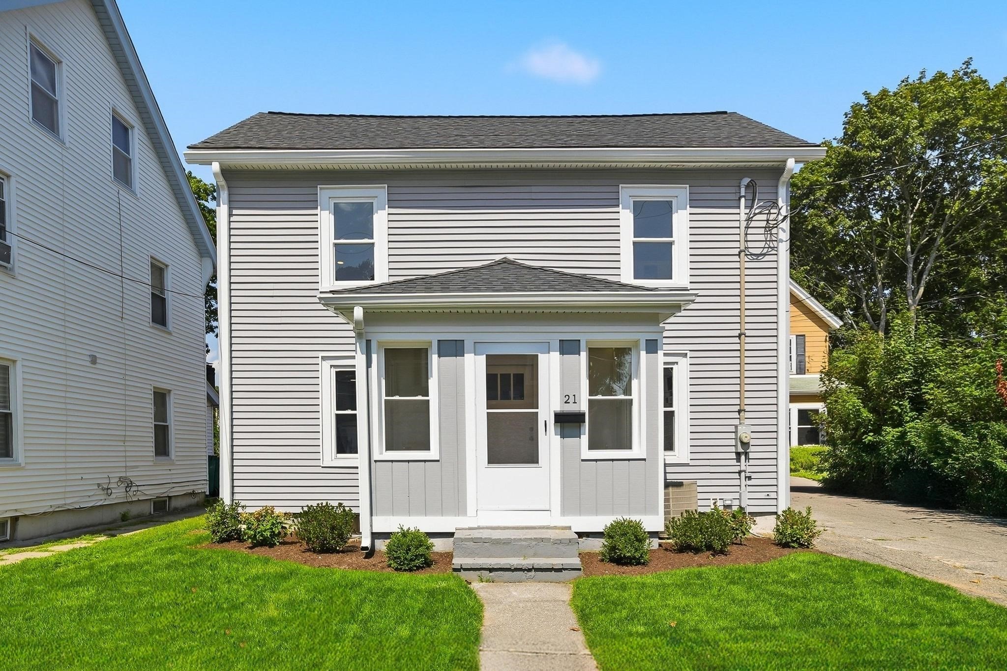 21 Chestnut St, Woburn, MA 01801