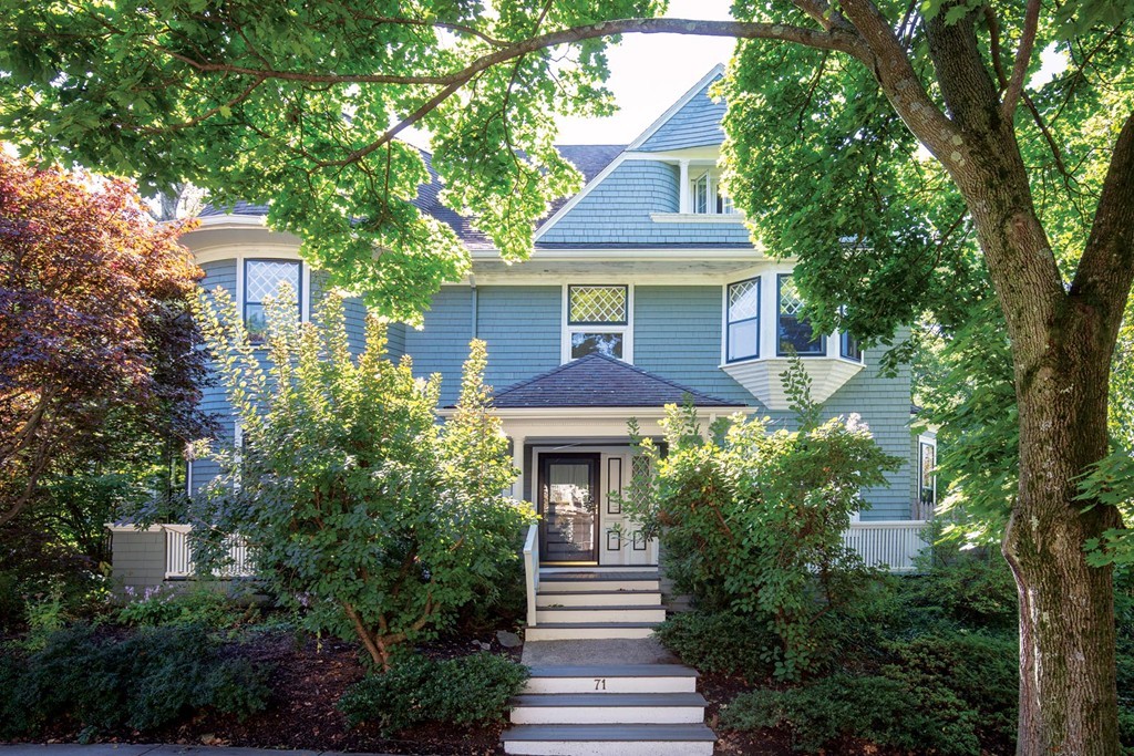 71 Addington Rd, Brookline, MA 02445