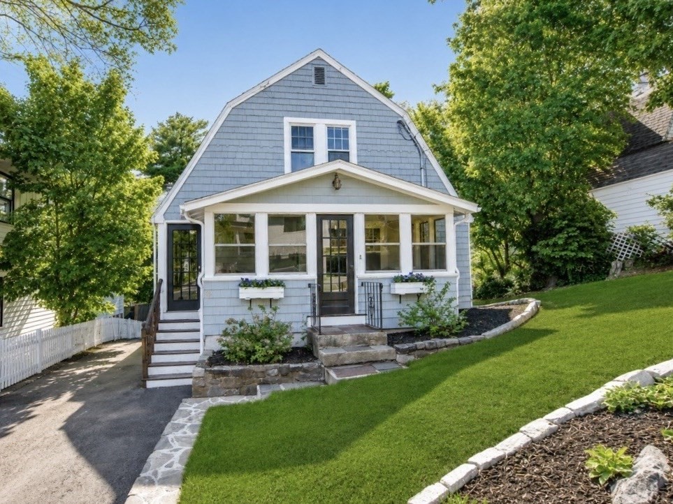 96 Wompatuck Rd, Hingham, MA 02043