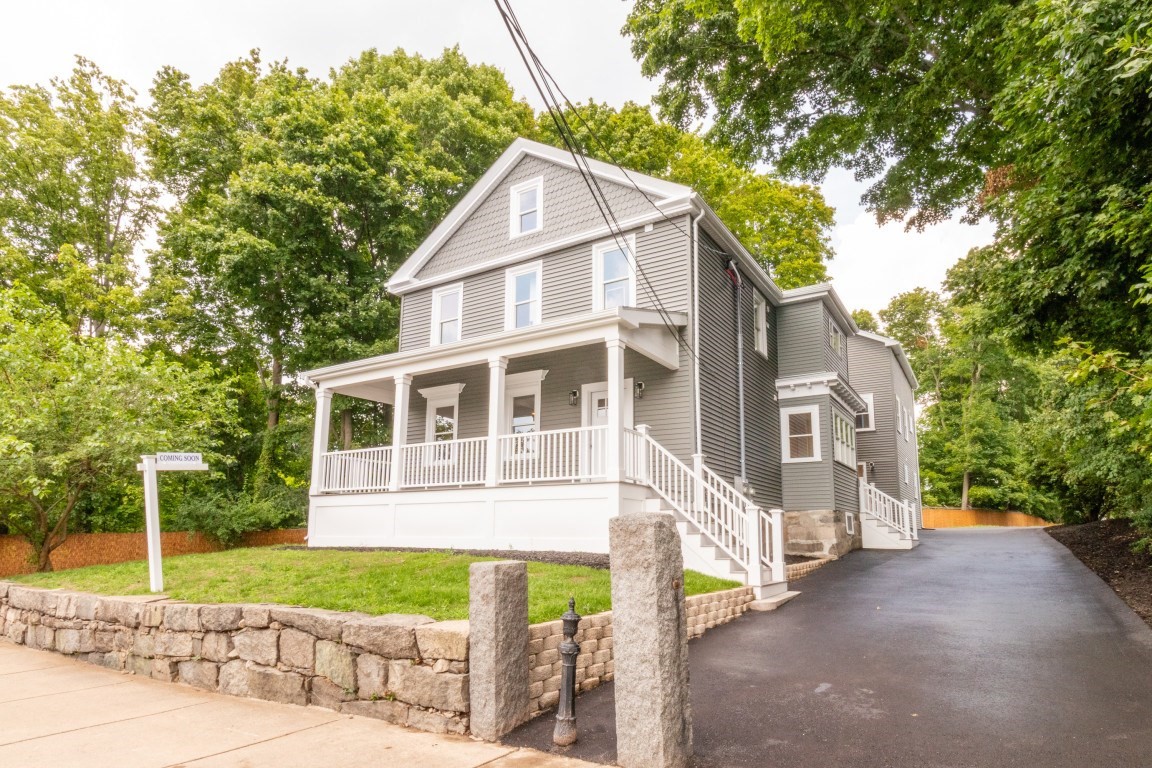 22 Bellevue St Unit 1, West Roxbury, Boston, MA 02132