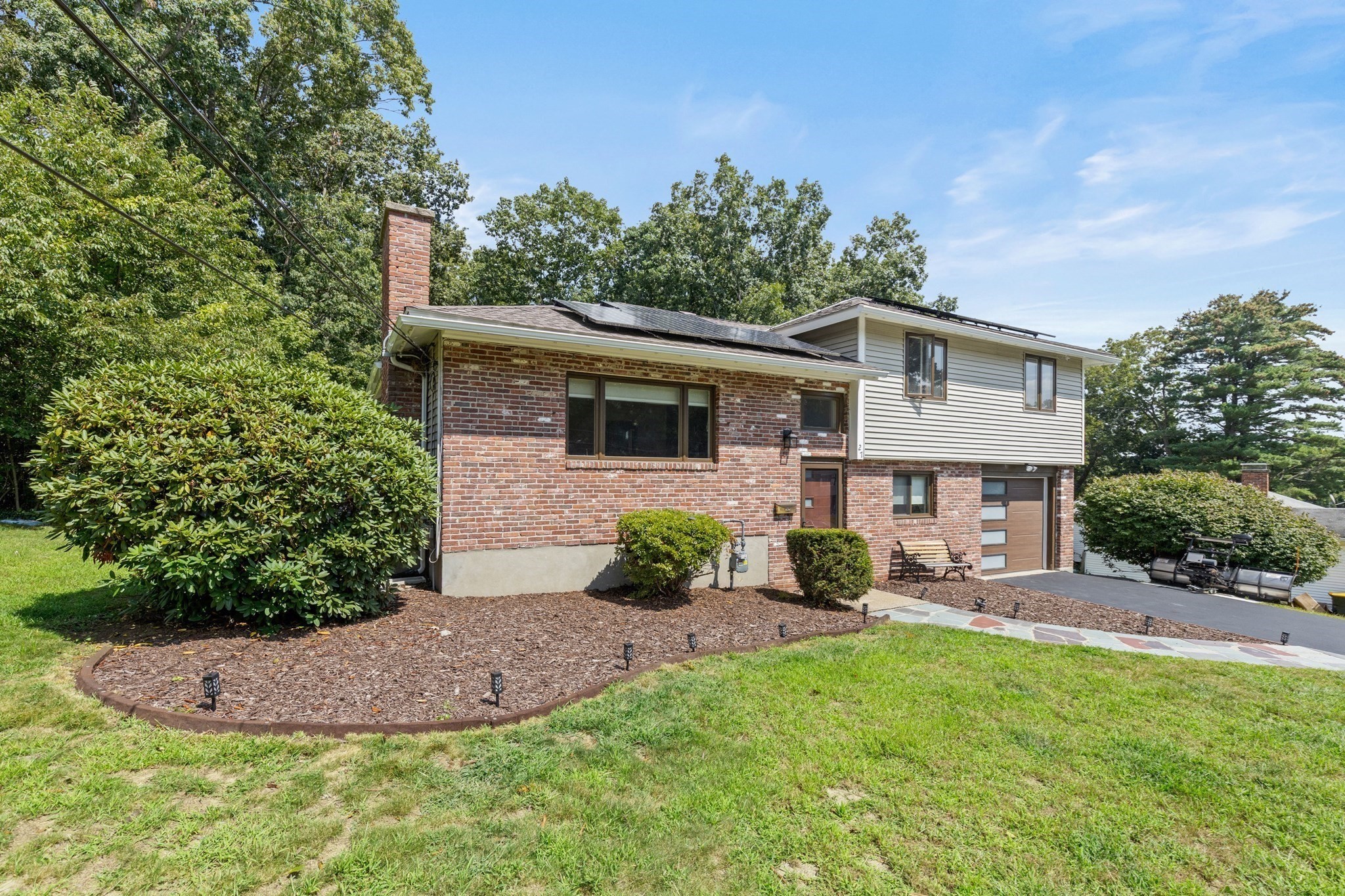 27 Lyman Rd, Framingham, MA 01701
