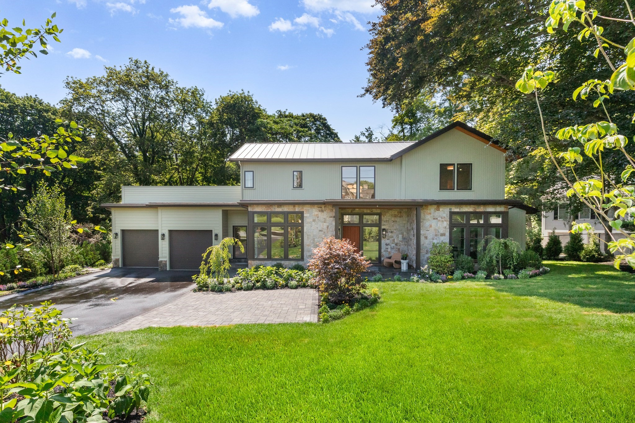 4 Percy Rd, Lexington, MA 02421