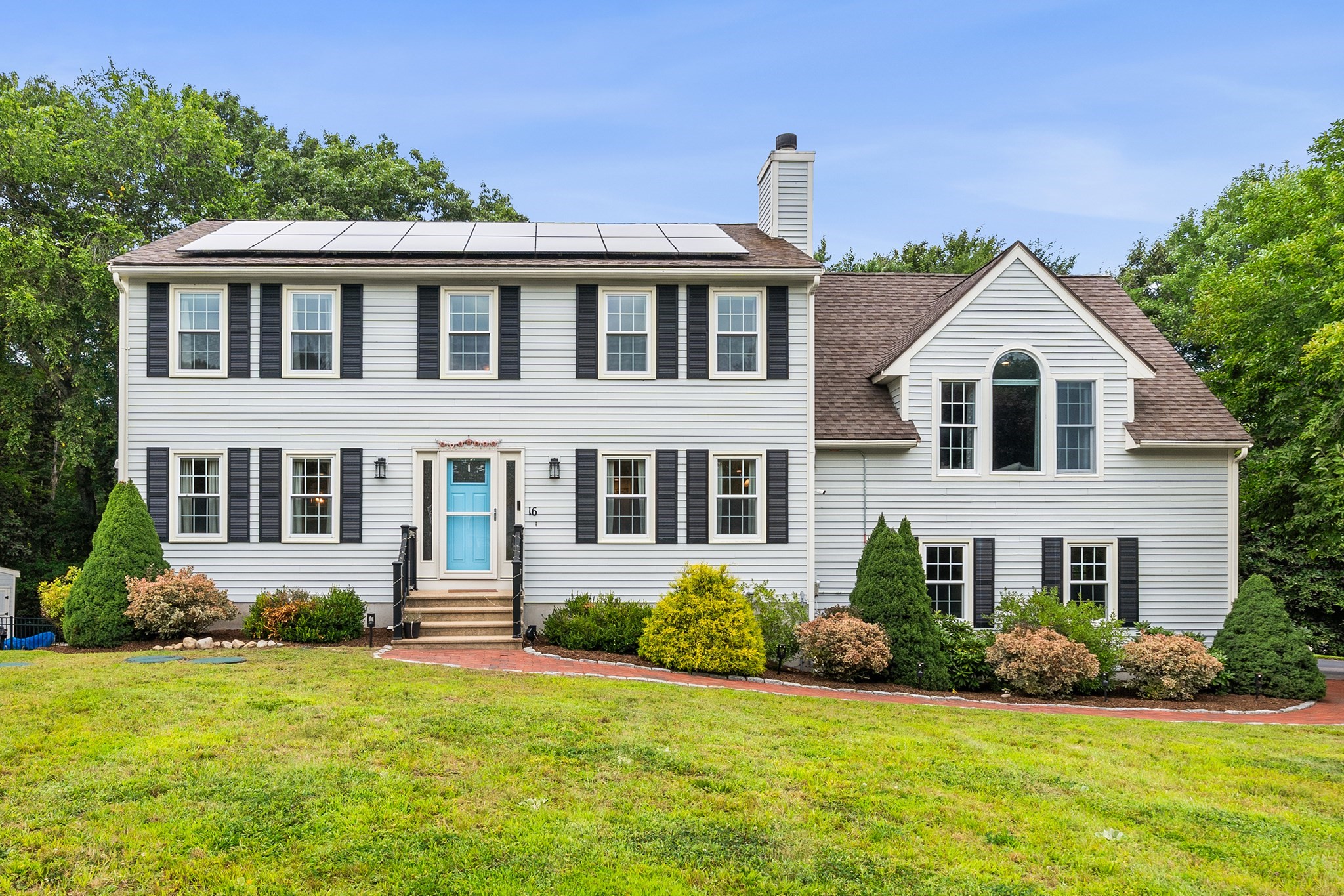16 Jasmine Rd, Medway, MA 02053