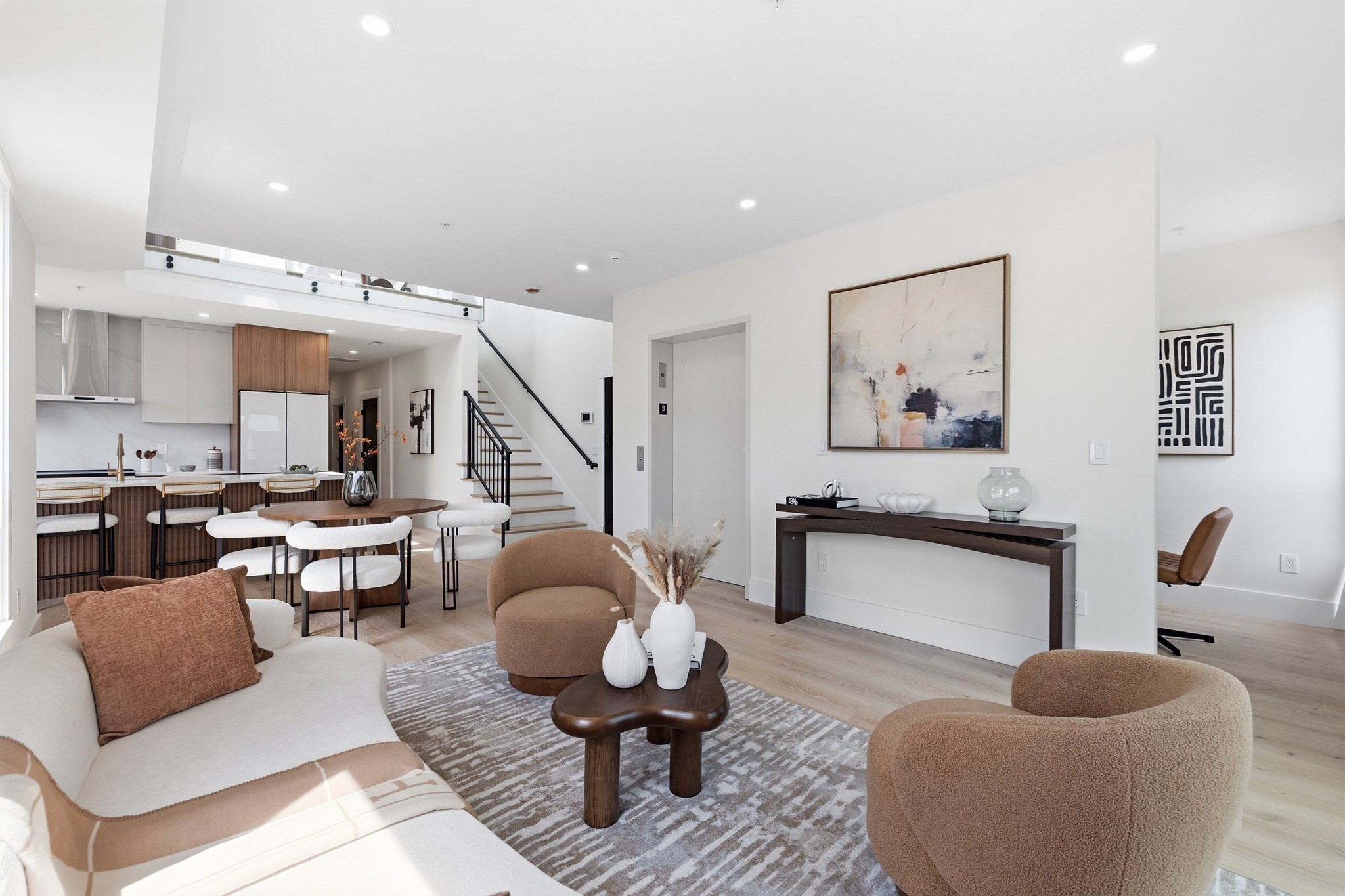 17 Holmes Unit PH1, Quincy, MA 02171