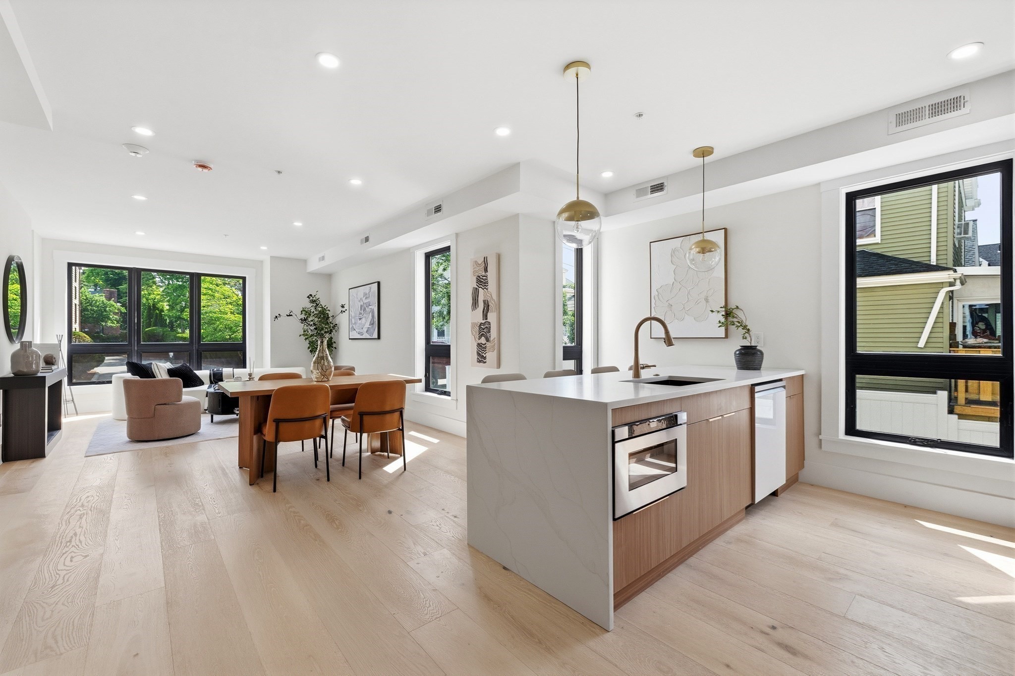 17 Holmes Unit 1, Quincy, MA 02171