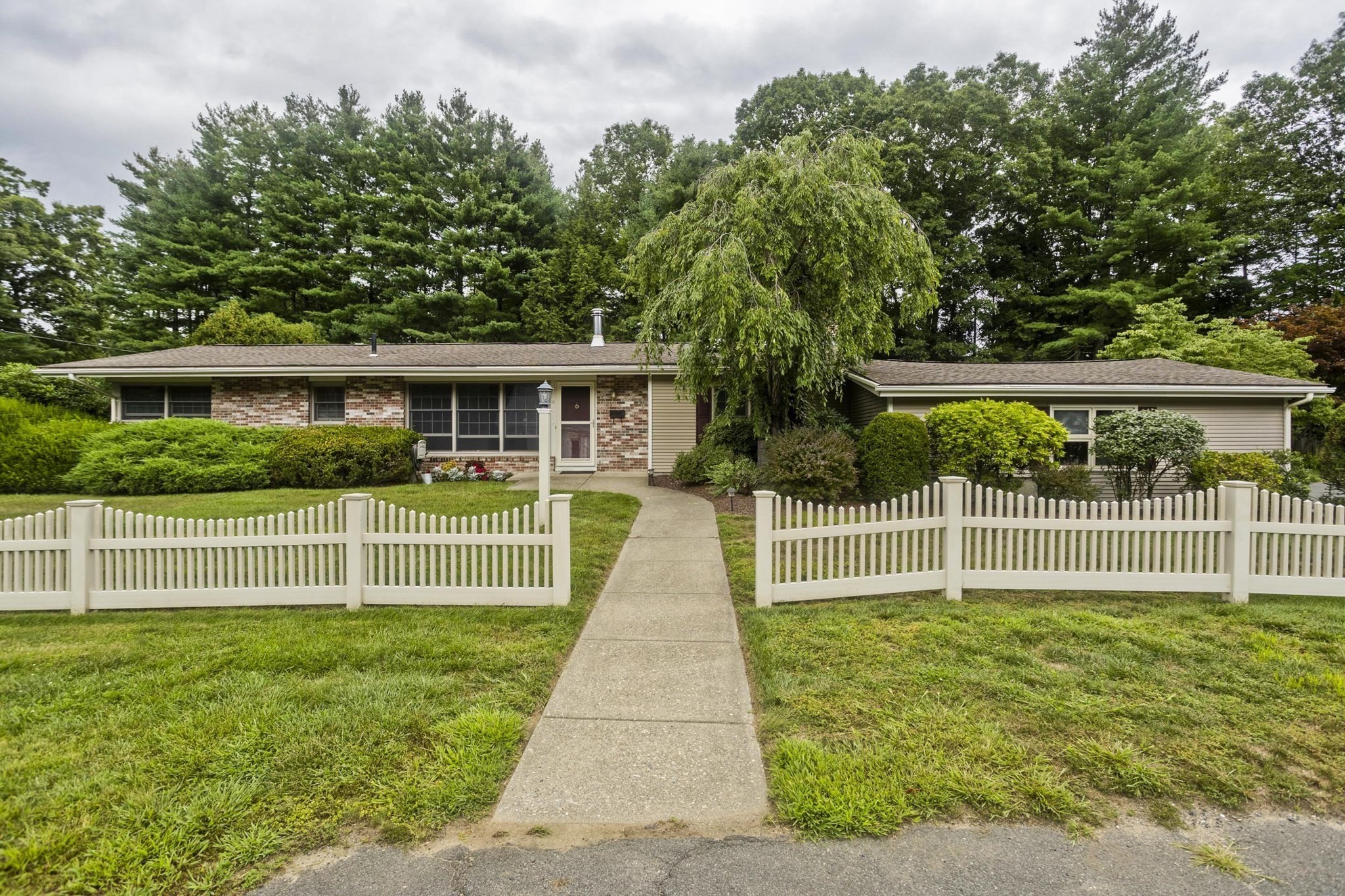 14 Sunset Dr, Montague, MA 01376