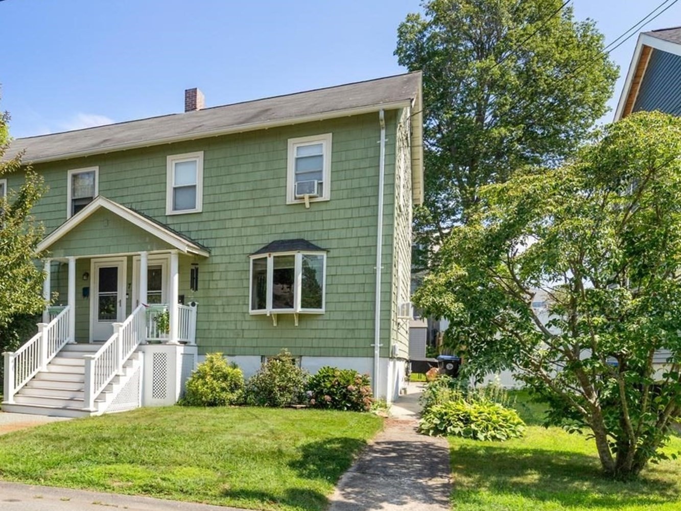 7 Lawrence St Unit B, Beverly, MA 01915