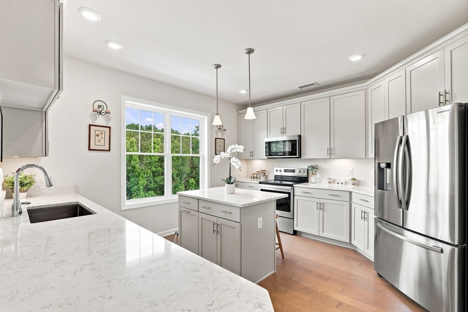 4 Francis Dr Unit 412, Andover, MA 01810