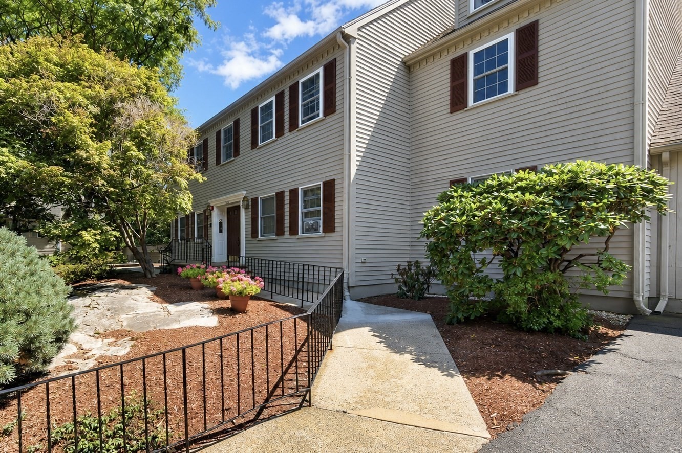 12 Valiant Way Unit 12, Salem, MA 01970