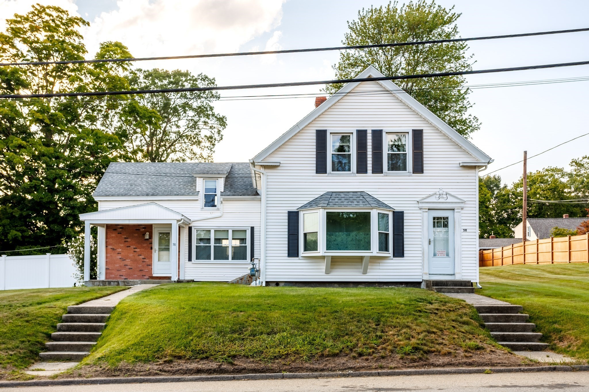 38 Woodland St, Methuen, MA 01844