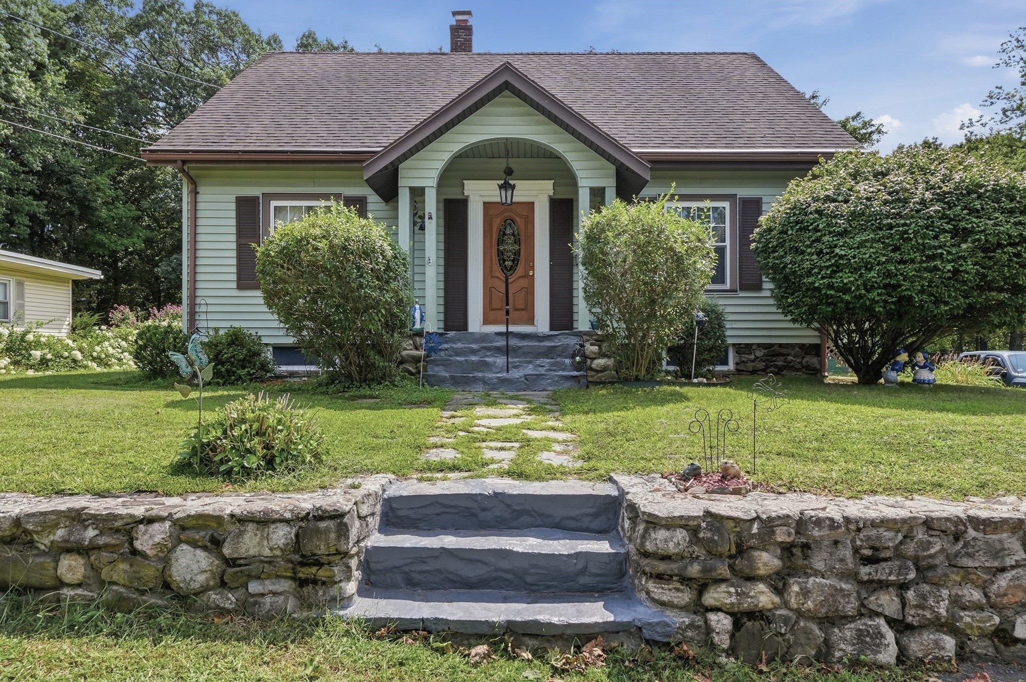 11 Kimball Rd, Methuen, MA 01844