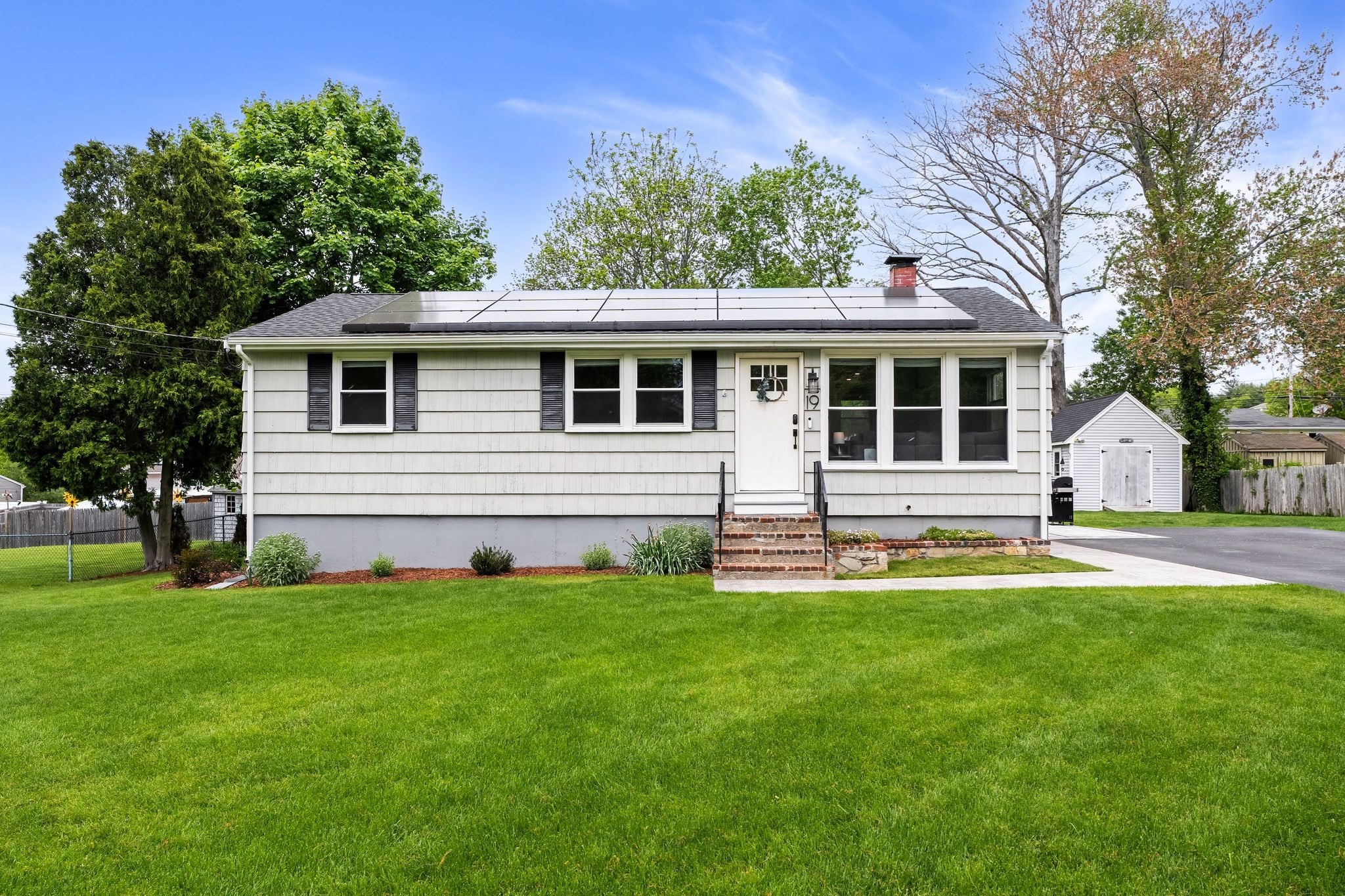 19 Burr Ave, Pembroke, MA 02359