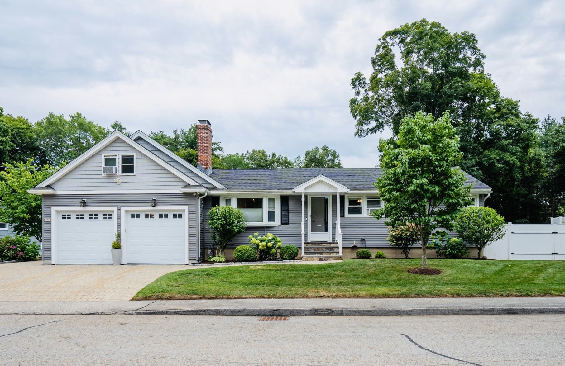 21 Helen Dr, Marlborough, MA 01752