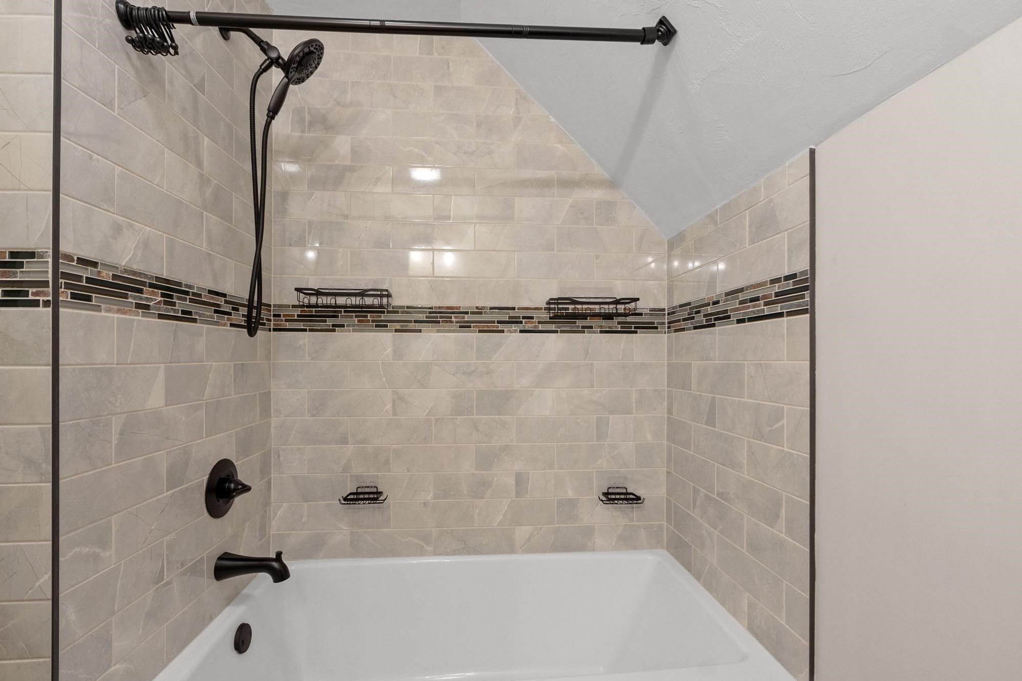 460 Pleasant St, Gardner, MA 01440 - Image 33