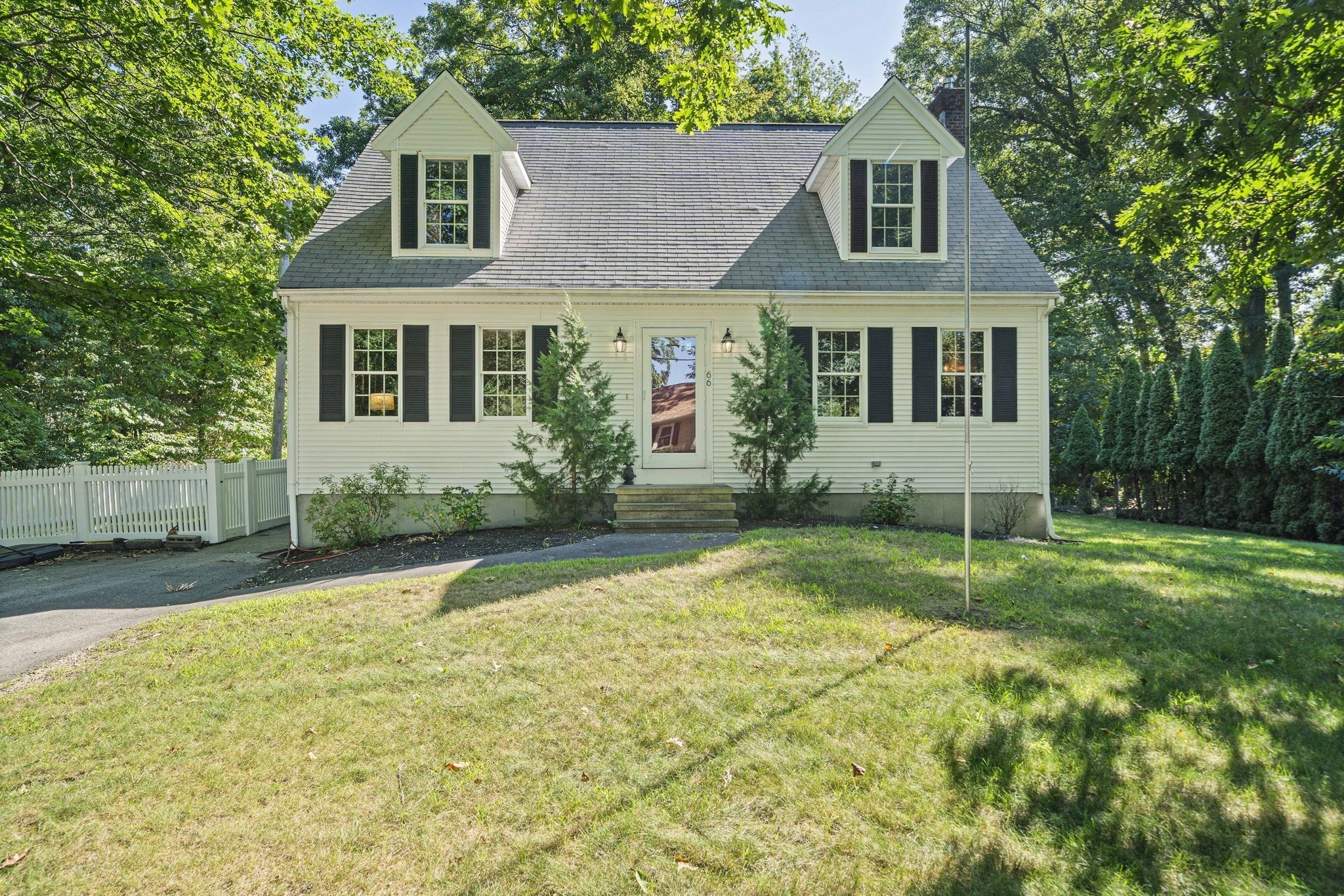 66 Cottage Ln, Weymouth, MA 02188