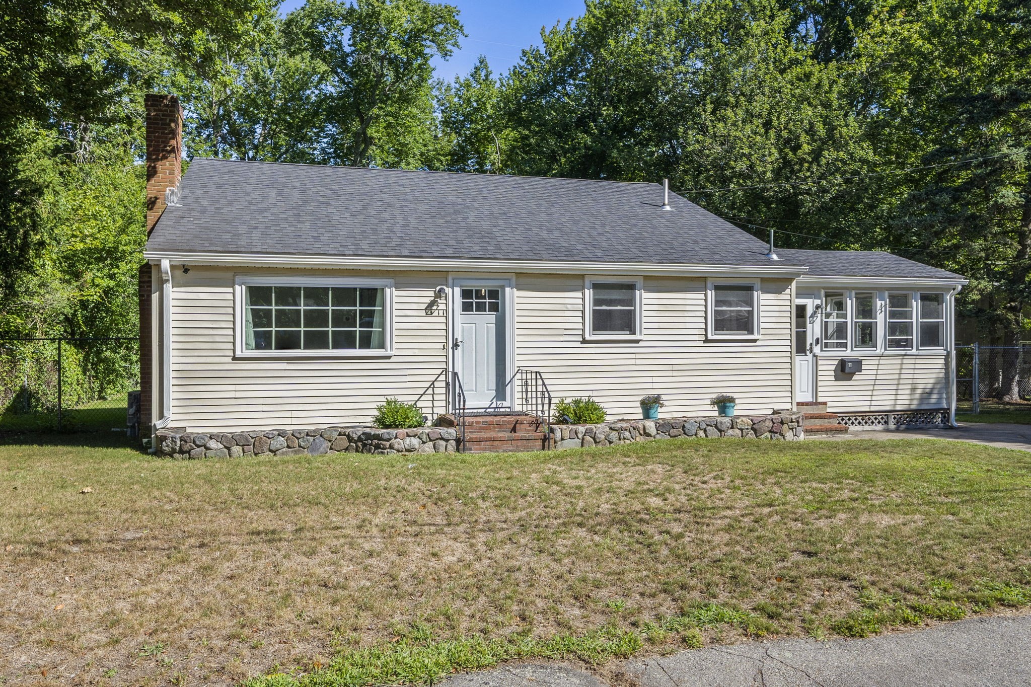 11 Virginia Cir, Randolph, MA 02368