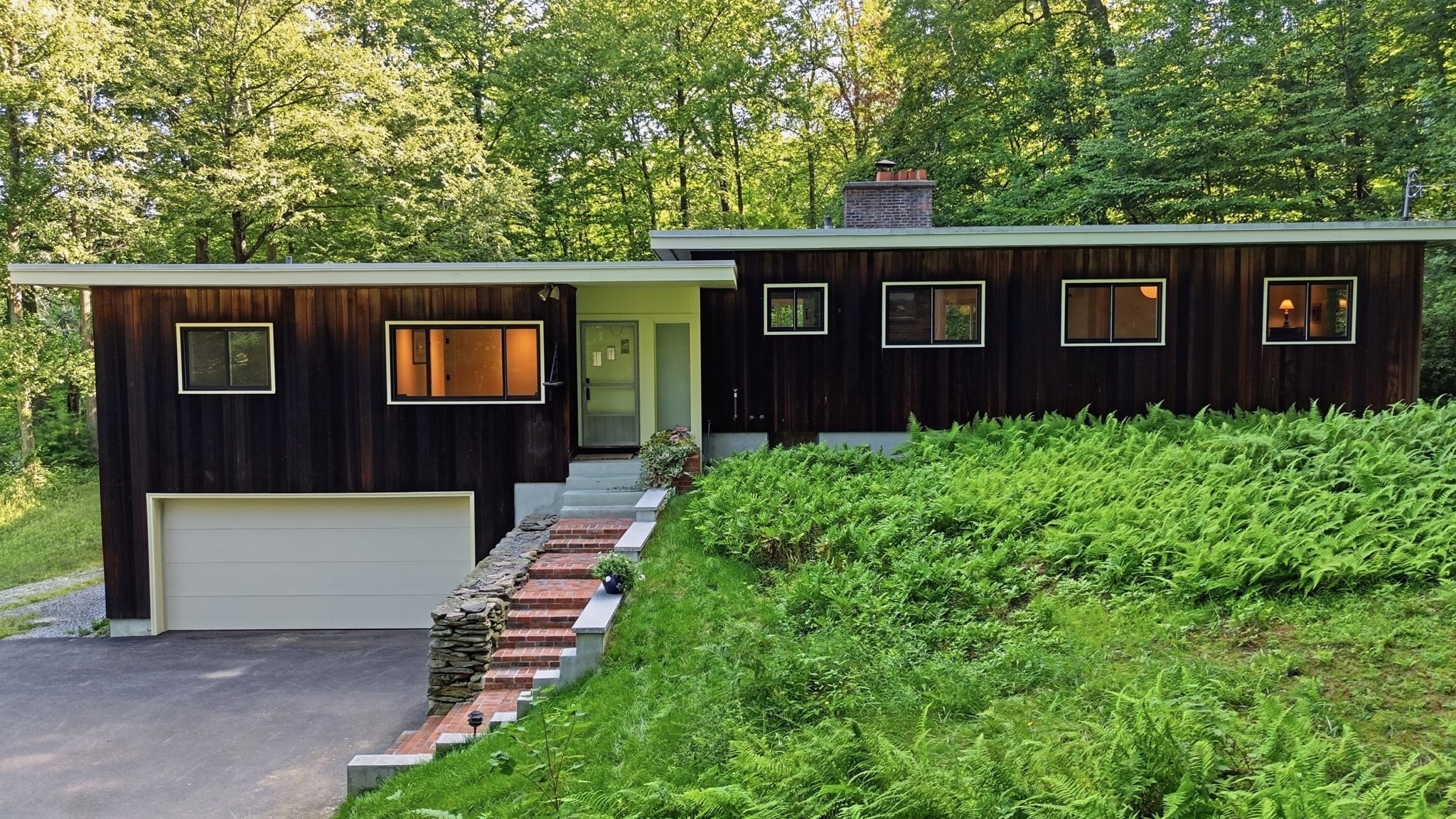 131 Warren Ave, Harvard, MA 01451