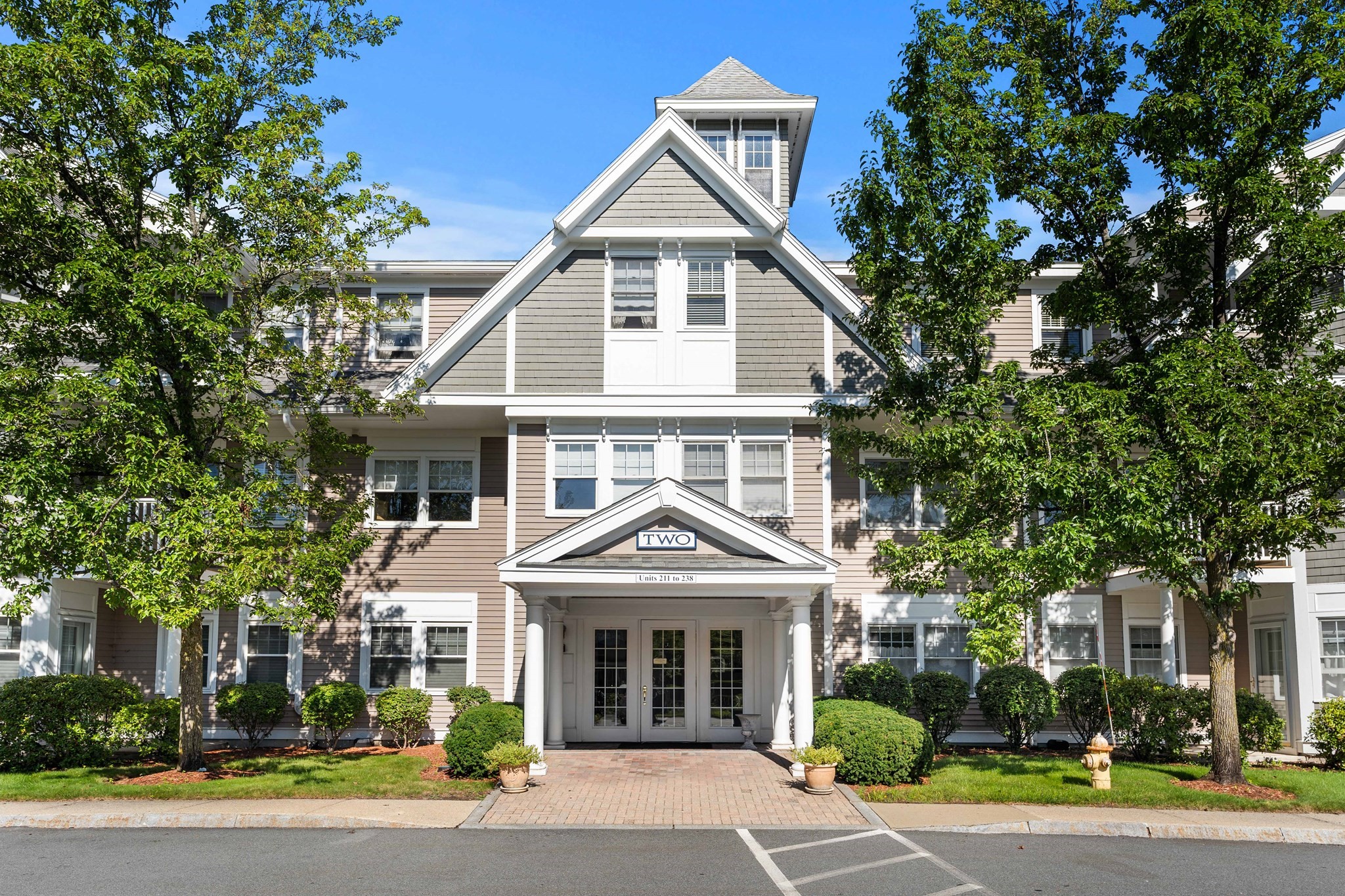 6 Technology Dr Unit 235, Chelmsford, MA 01863