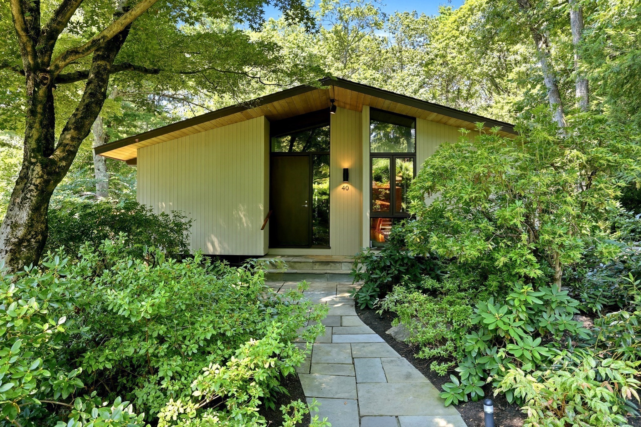 40 Brigham Woods, Concord, MA 01742