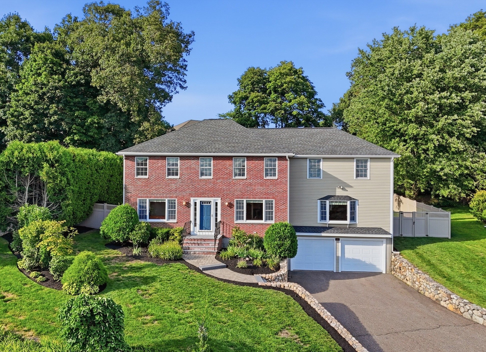 44 Raffaele Drive, Waltham, MA 02452
