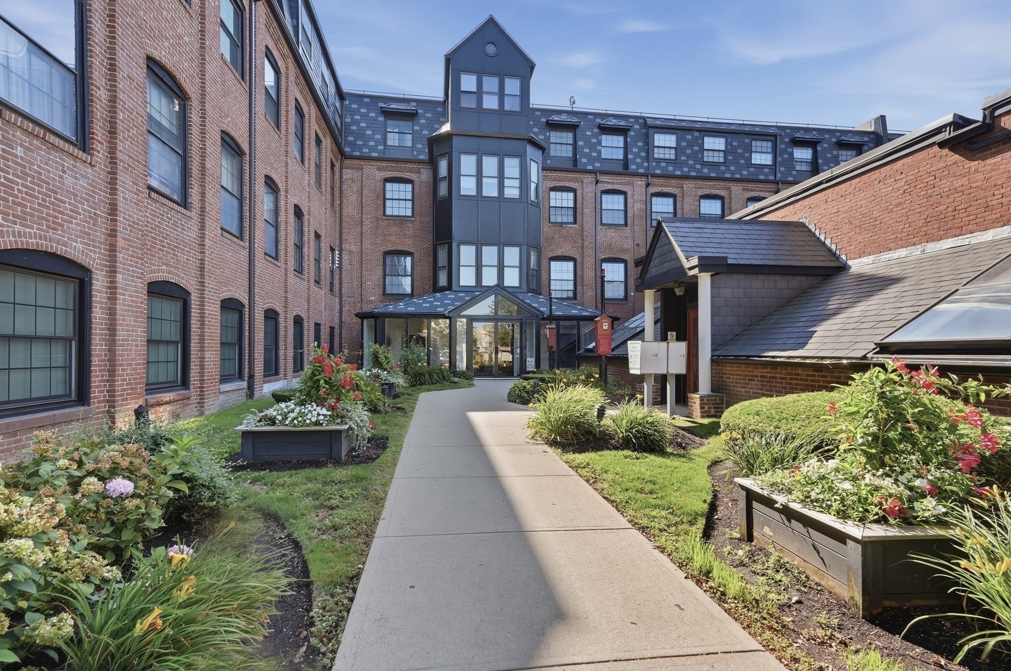 21 Linden St Unit 421, Quincy, MA 02170
