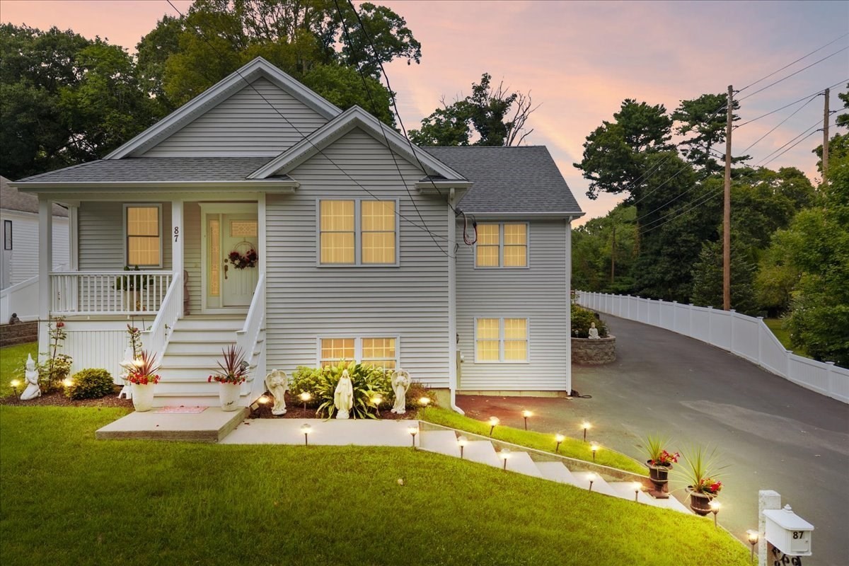 87 Kilmer Ave, Taunton, MA 02780