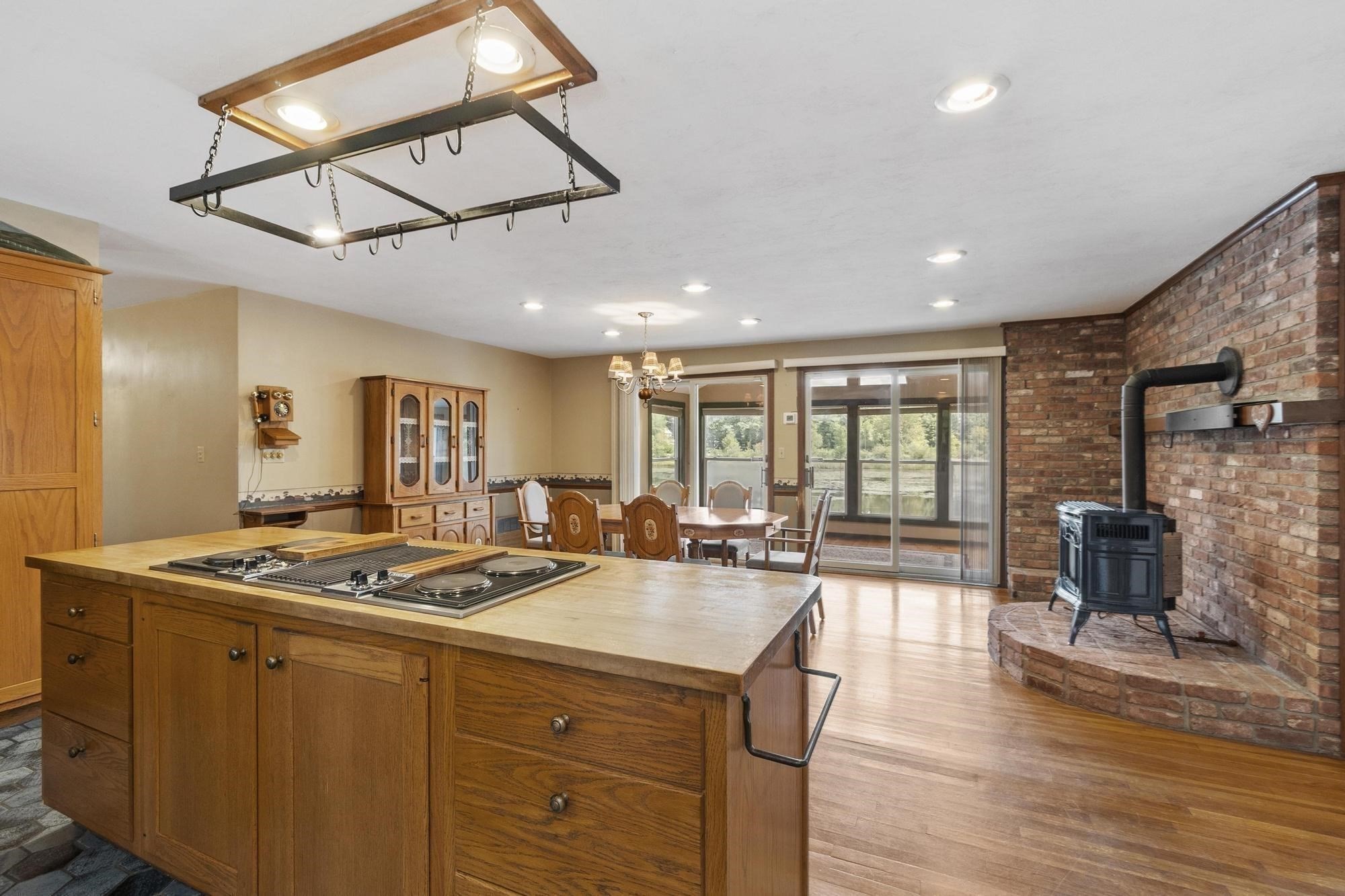 40 Mill St, Gardner, MA 01440 - Image 8