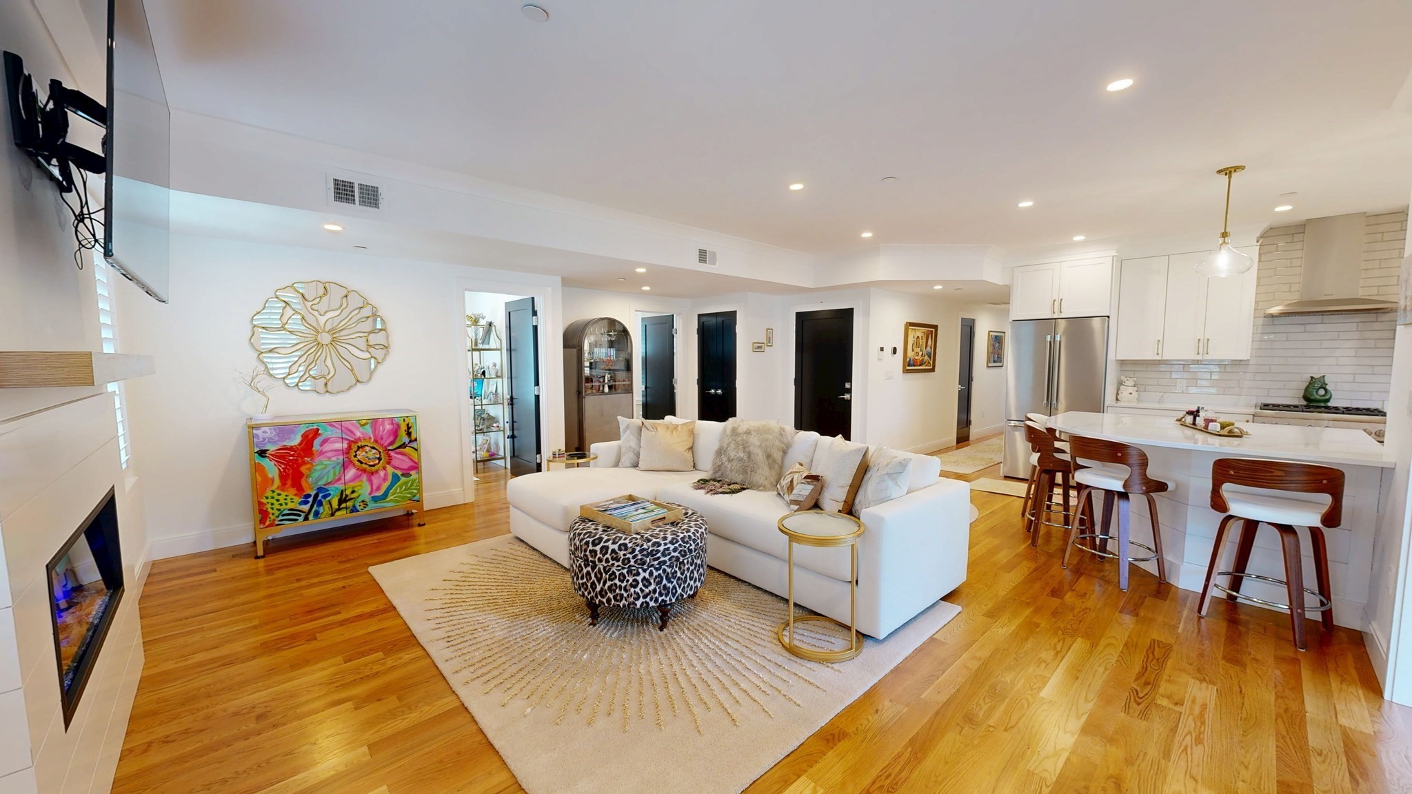 20 Lawrence St Unit 2, Wakefield, MA 01880