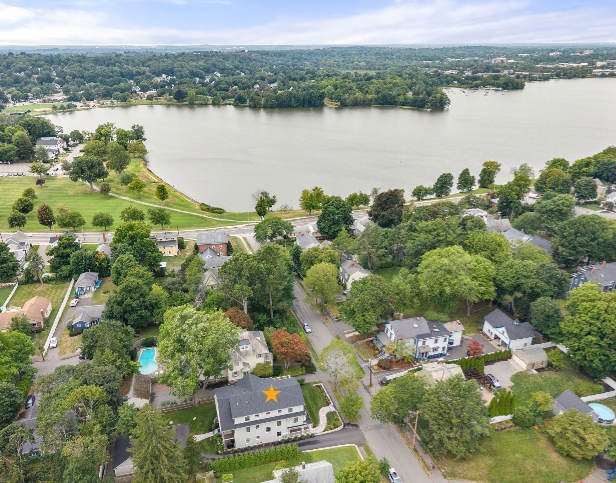 20 Lawrence St Unit 2, Wakefield, MA 01880 - Image 2
