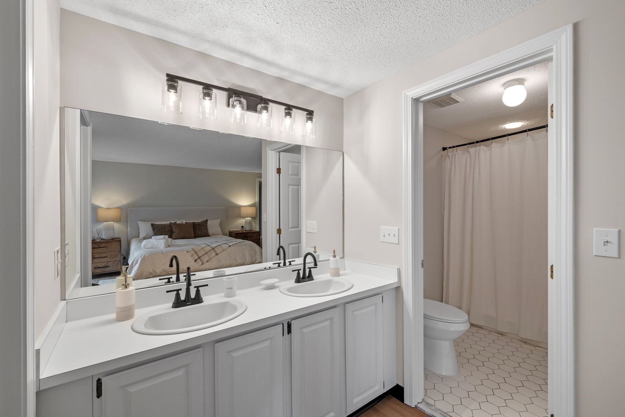 12 Ledgewood Way Unit 16, Peabody, MA 01960 - Image 14