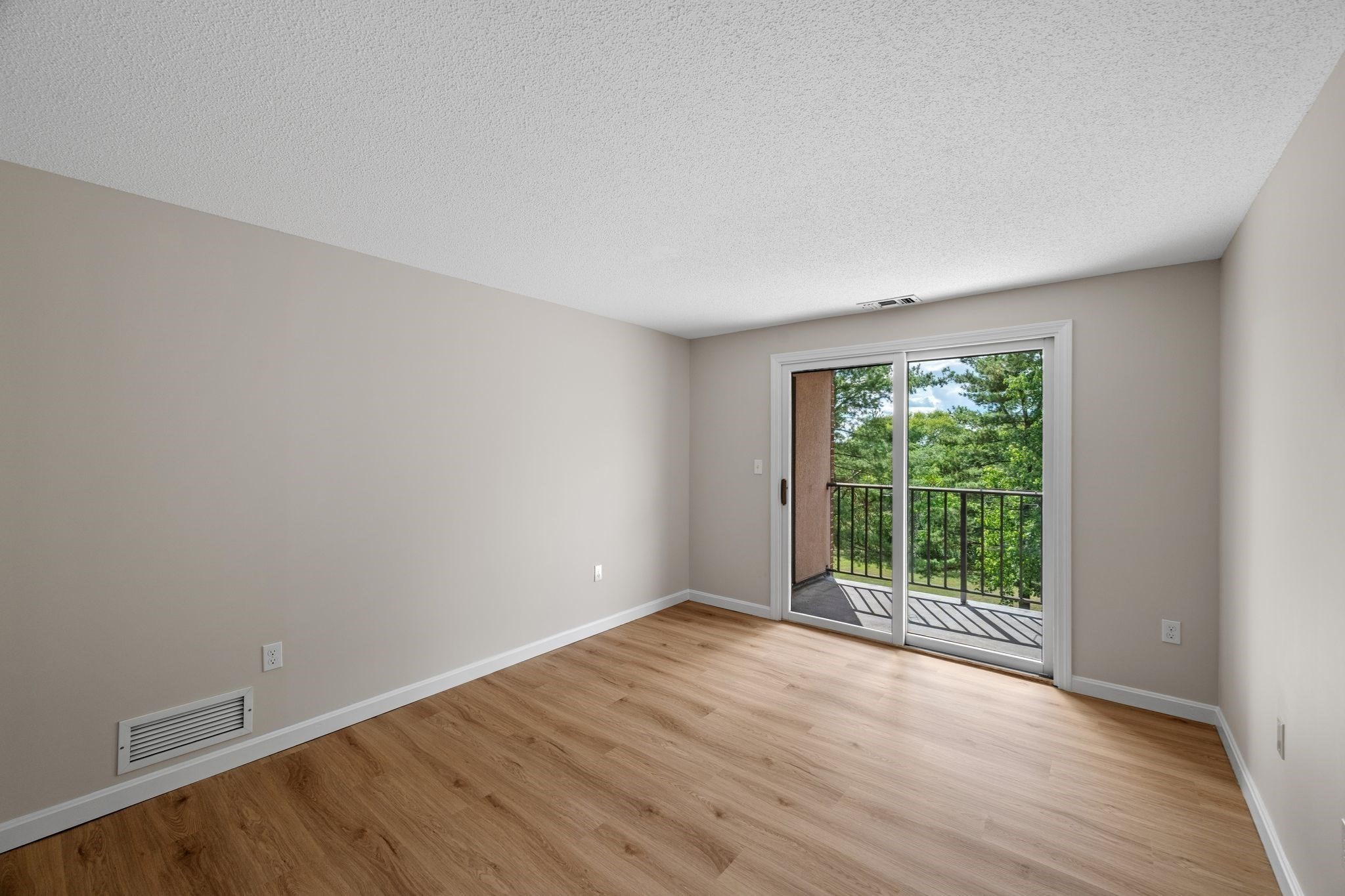 12 Ledgewood Way Unit 16, Peabody, MA 01960 - Image 17