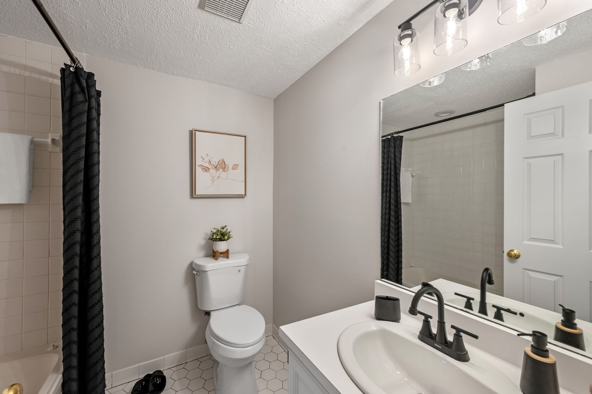 12 Ledgewood Way Unit 16, Peabody, MA 01960 - Image 18