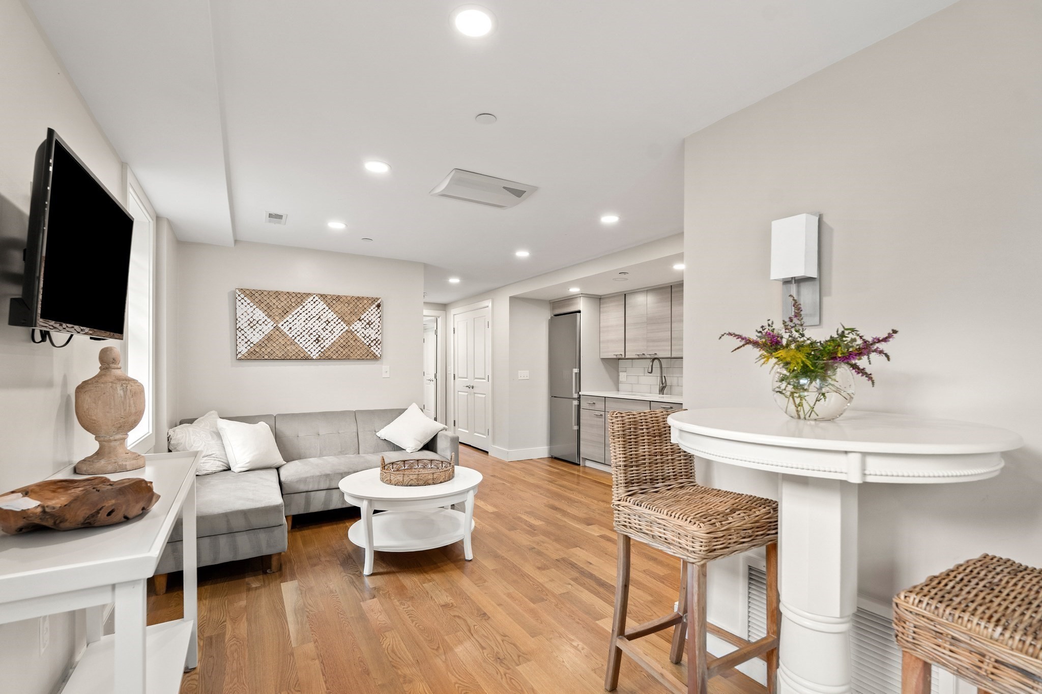 8 Hale Street Unit 1, Rockport, MA 01966