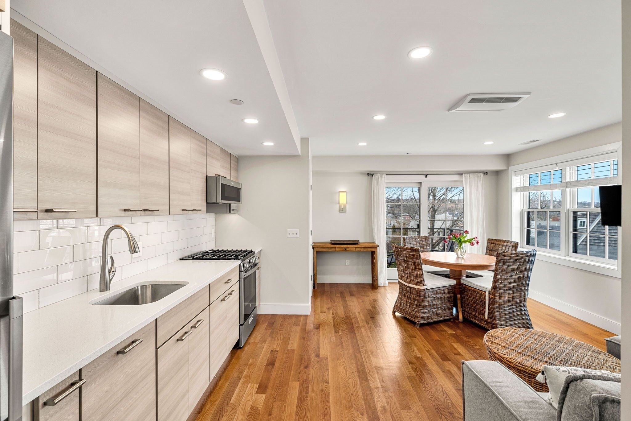 8 Hale Street Unit 2, Rockport, MA 01966