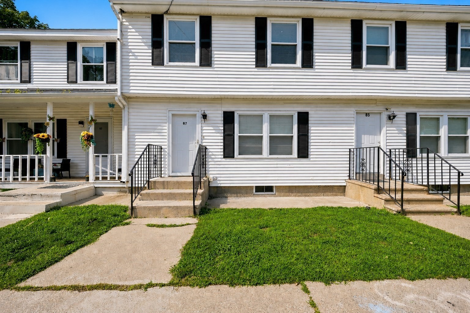 87 Beacon Ave Unit 2, Lawrence, MA 01843
