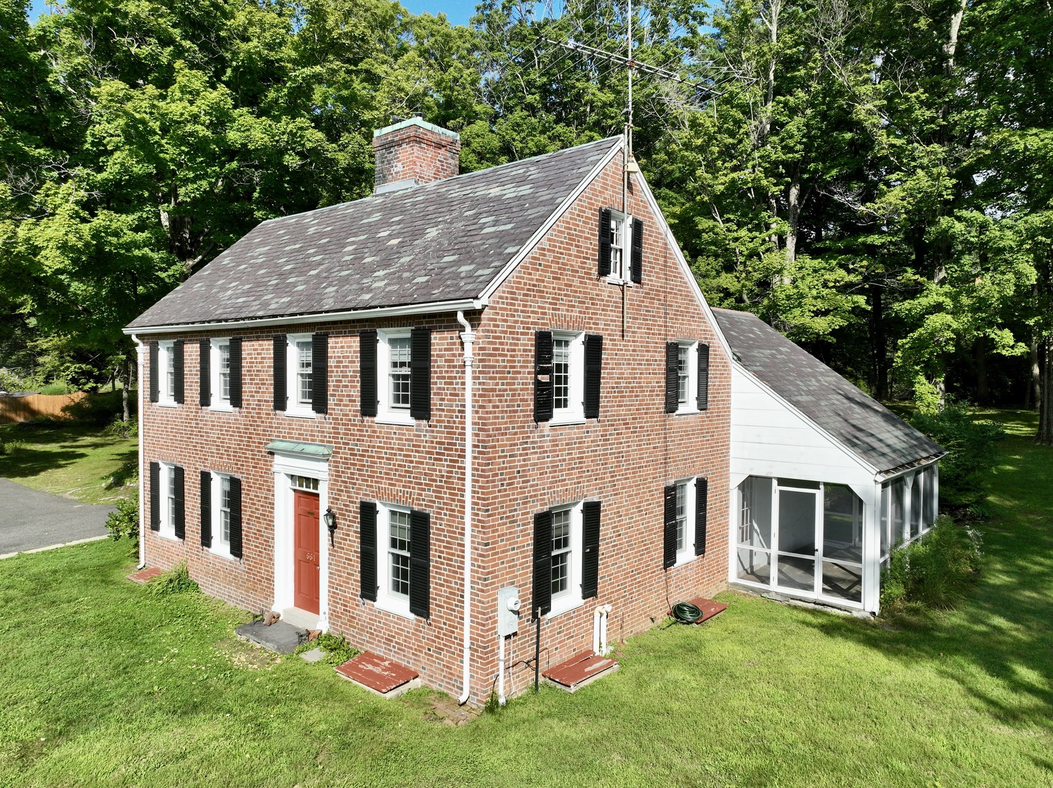 661 Bernardston Rd, Greenfield, MA 01301