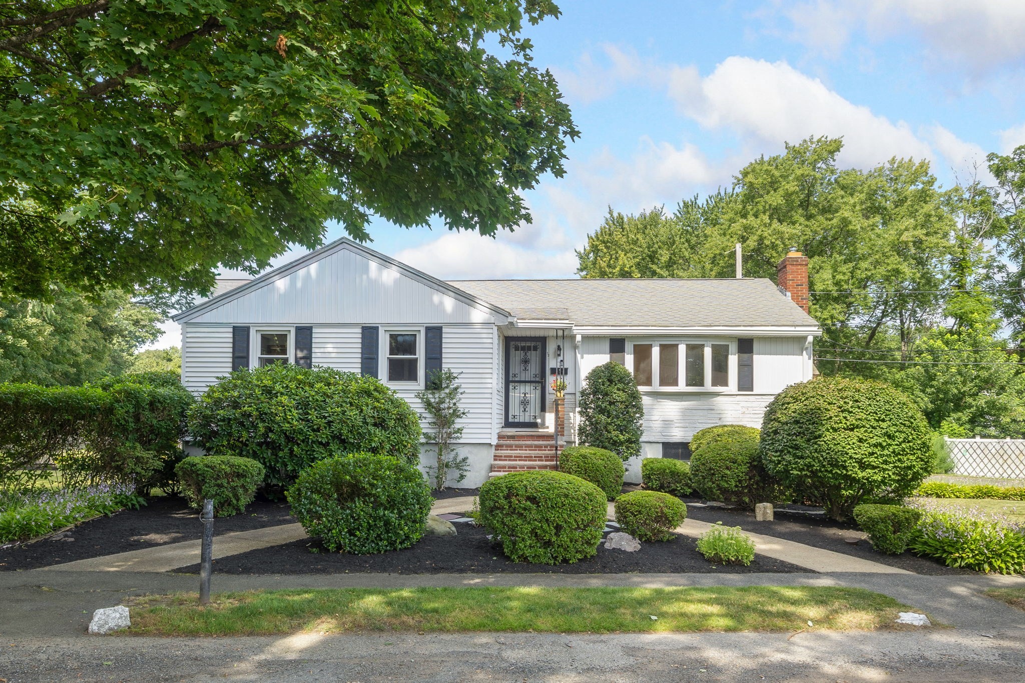 12 Third St, Saugus, MA 01906