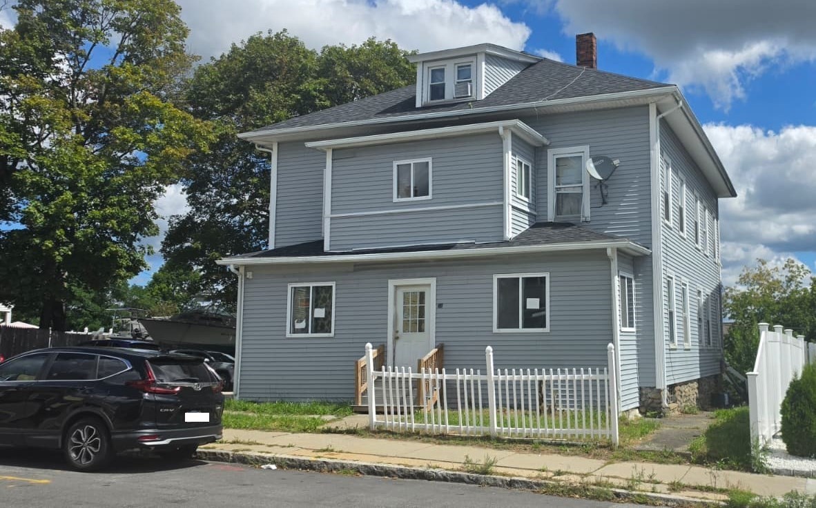 56 Plantation St, Worcester, MA 01604