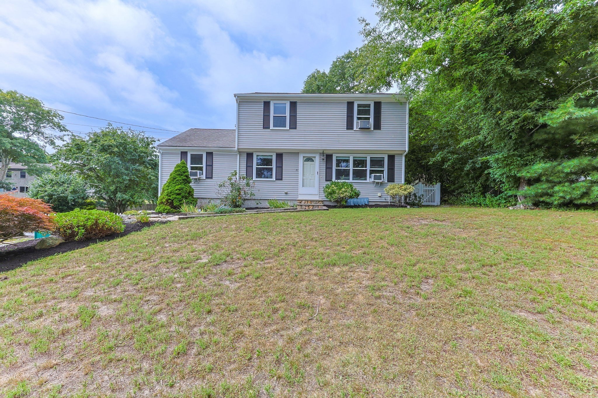 33 Lakefield Rd, Yarmouth, MA 02664