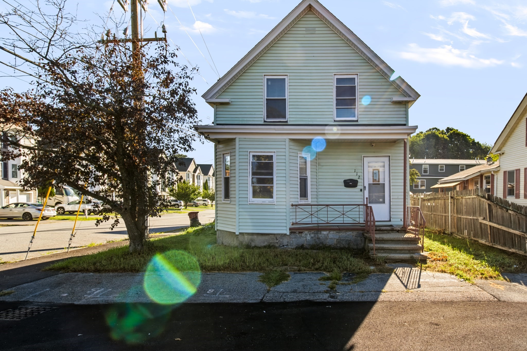 112 Quebec St, Lowell, MA 01852