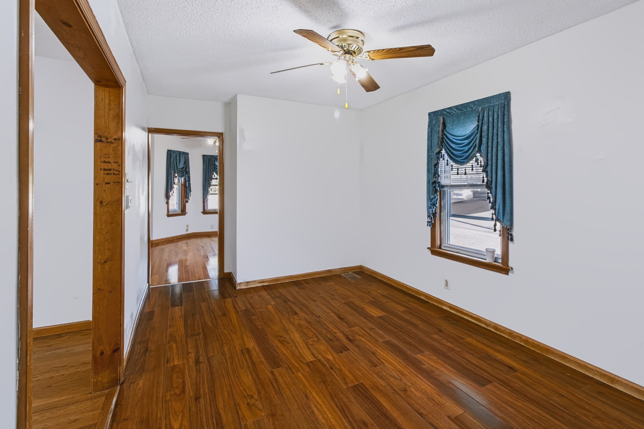 112 Quebec St, Lowell, MA 01852 - Image 4