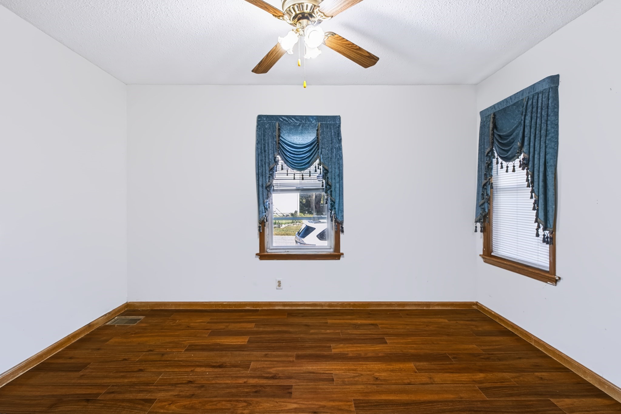 112 Quebec St, Lowell, MA 01852 - Image 6