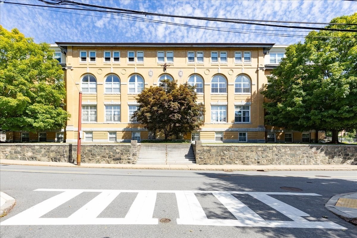 145 Glenwood St. Unit 305, Malden, MA 02148