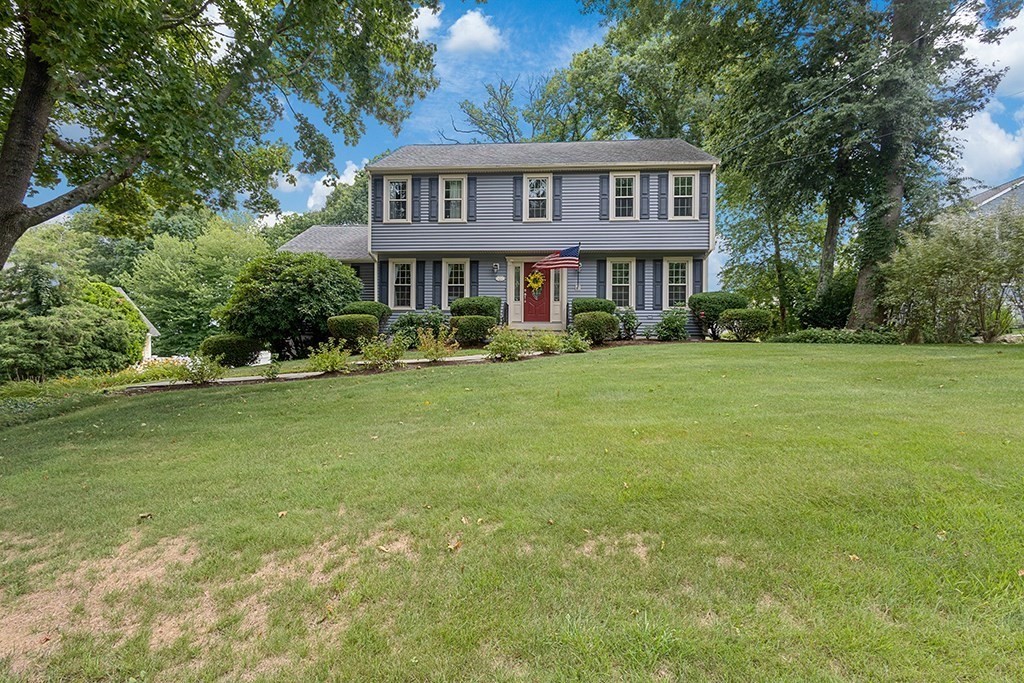 1 Calvin Dr, Milford, MA 01757