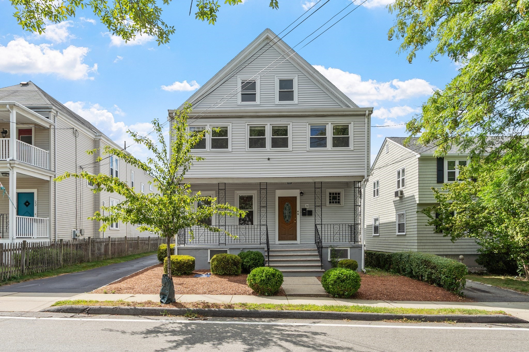 24 Baker St, Belmont, MA 02478